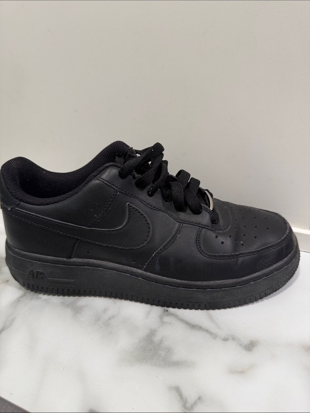 Nike Air Force 1 '07 GS "Triple Black" Youth Size 5.5